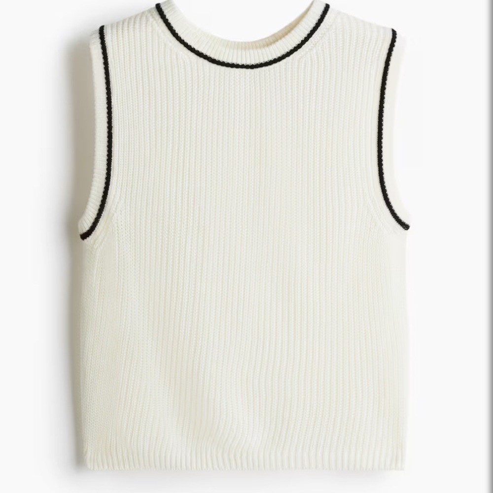 H&M Sweater Vest Black & White